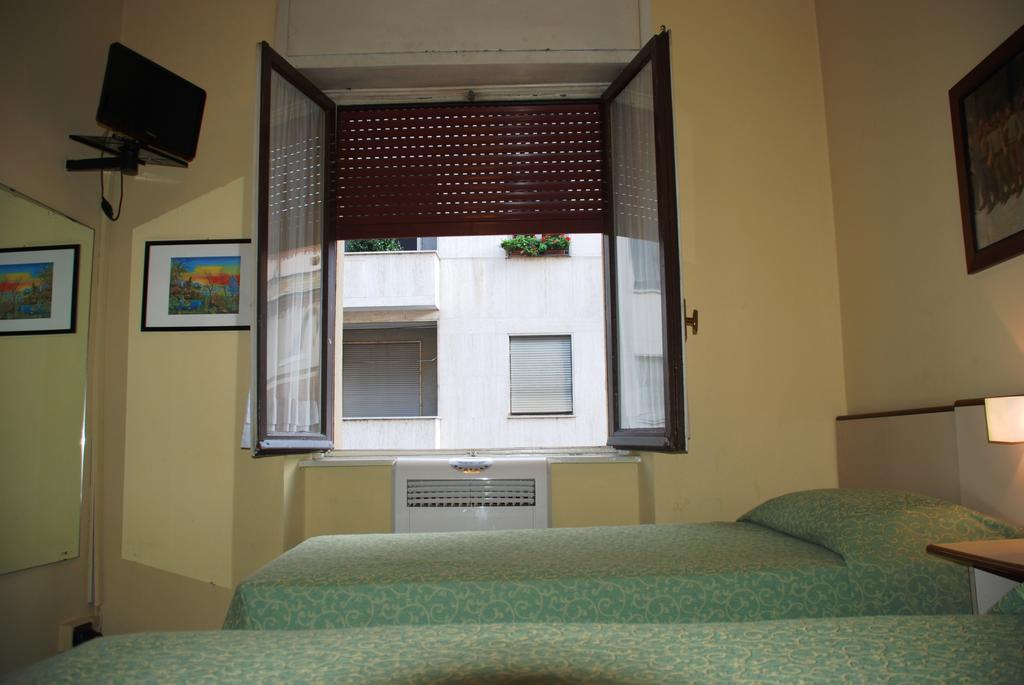 Hotel Boston มิลาน ภายนอก รูปภาพ