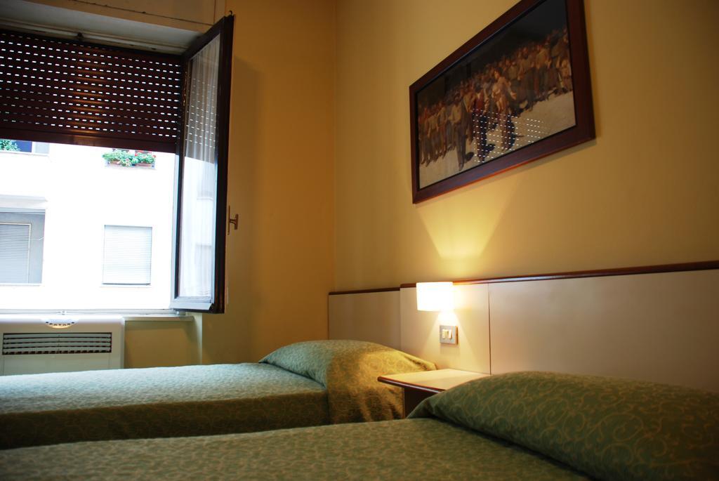 Hotel Boston มิลาน ภายนอก รูปภาพ