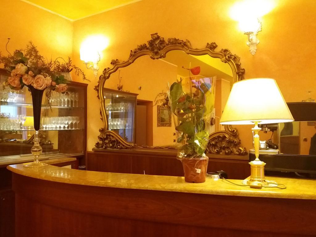Hotel Boston มิลาน ภายนอก รูปภาพ